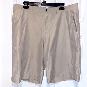 Callaway Optimum Performance Khaki Golf Shorts. Size 36